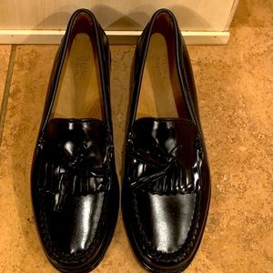 GH bass Weejuns black leather penny loafers, slip on shoes women’s size 5M